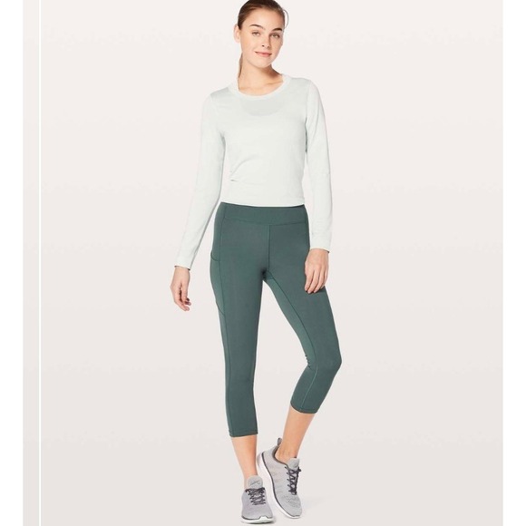 lululemon athletica Pants - Lululemon Speed Up Crop 21" Dark Forest Green Luxtreme Running Leggings Size 4